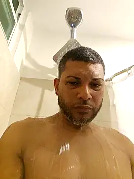 tropikboy online show from April 1, 9:54 am