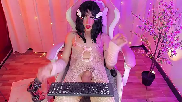 rosseblondee online show from July 5, 8:27 pm