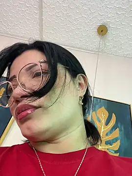 valerie lya online show from November 3, 7:59 pm