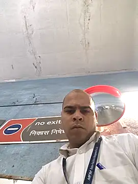 Vickyrajput009 online show from February 13, 3:02 am