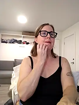 SweetandNaughty1 online show from July 8, 4:17 am