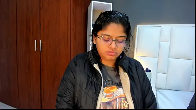 yeral2017 online show from April 18, 11:14 am