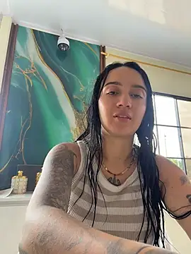 Snapshot of EmmyEvans1 chatting on June 29, 7:03 pm EmmyEvans1 online show from June 29, 7:03 pm