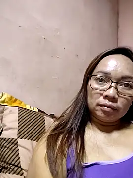 asianwet4u online show from April 5, 4:37 pm