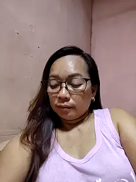 asianwet4u online show from April 8, 6:35 am