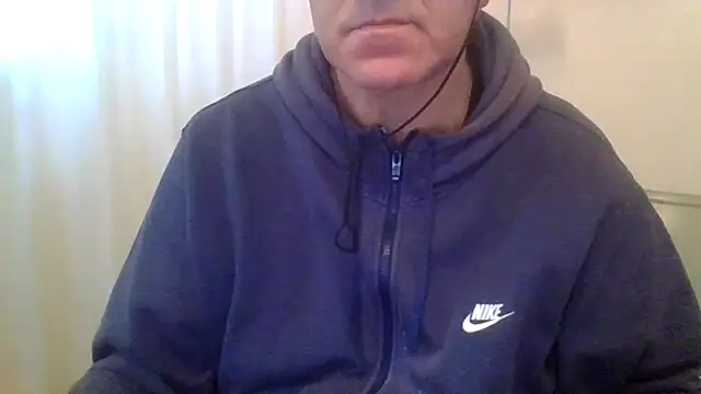 ANONIMO7735 online show from March 21, 6:40 am