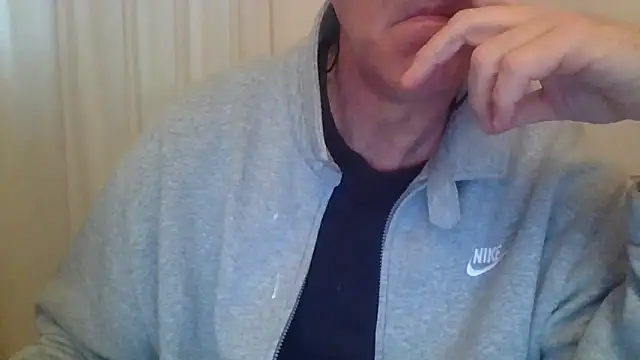 ANONIMO7735 online show from April 13, 4:56 pm