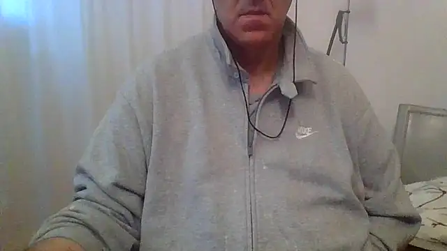 ANONIMO7735 online show from April 18, 5:00 am