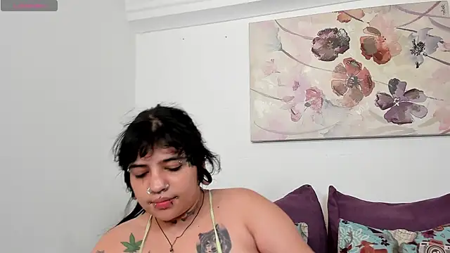 Snapshot of pink_dustt chatting on June 19, 9:40 pm pink dustt online show from June 19, 9:40 pm