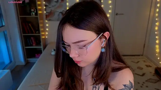 MilenaSaint online show from June 28, 3:56 am