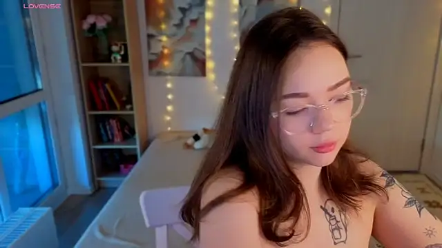 MilenaSaint online show from July 3, 3:24 am