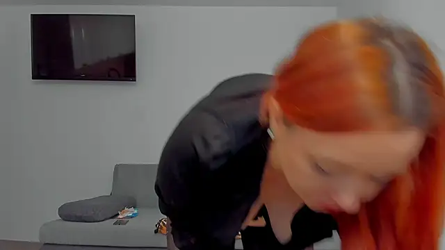 emilianna666 online show from March 18, 1:03 pm