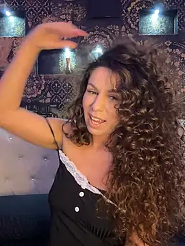 Marilyn La Rose online show from February 26, 8:30 pm