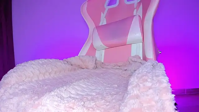 KataFerreira777 online show from March 30, 1:17 am