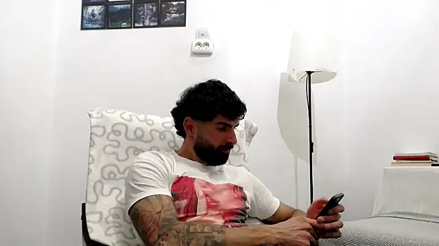 Verycutex online show from February 28, 4:41 pm