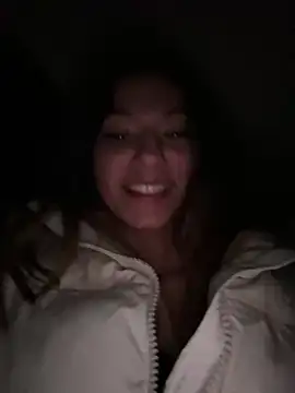  MiaQueen  online show from December 14, 1:28 am