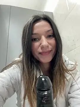  MiaQueen  online show from March 13, 10:32 pm