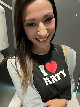  MiaQueen  online show from September 12, 11:04 pm