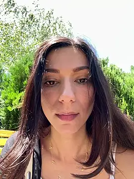  MiaQueen  online show from June 7, 11:25 am