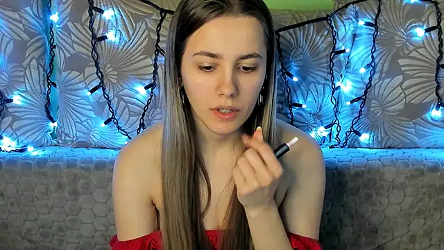 MaggieCake online show from February 12, 8:49 am