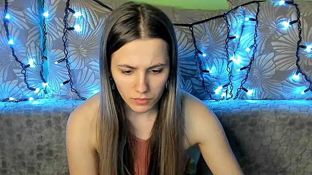 MaggieCake online show from February 13, 5:26 am