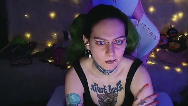 Ginger Stay online show from March 27, 9:25 pm