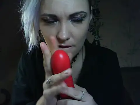 WildMissNiks online show from April 19, 10:03 am