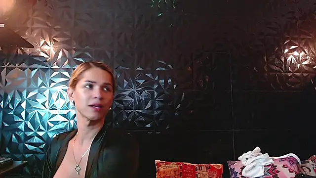 Snapshot of PINK__LOLA1 chatting on June 12, 10:30 pm PINK LOLA1 online show from June 12, 10:30 pm