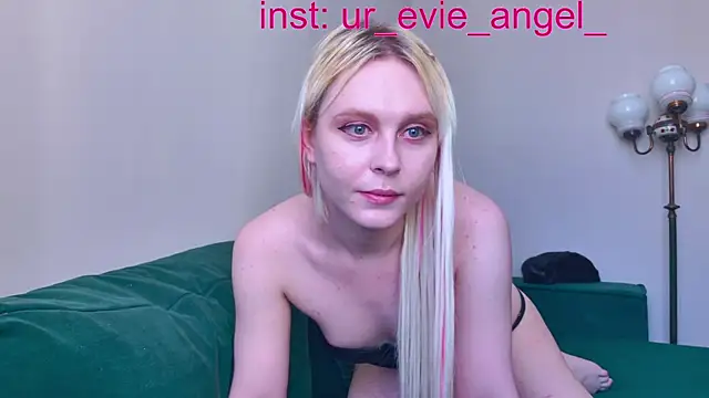 Evelyn rabbit online show from May 6, 8:19 am