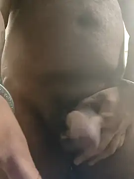 Snapshot of Harmanboy03 chatting on February 1, 9:35 pm Harmanboy03 online show from February 1, 9:35 pm