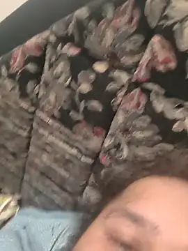 Snapshot of Harmanboy03 chatting on March 29, 12:43 am Harmanboy03 online show from March 29, 12:43 am