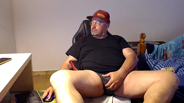 fraboys online show from April 12, 2:11 pm