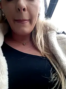 Dirtyfeelin online show from February 12, 8:16 am