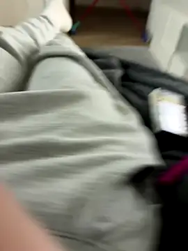 Snapshot of Io1994 chatting on January 7, 1:08 am Io1994 online show from January 7, 1:08 am