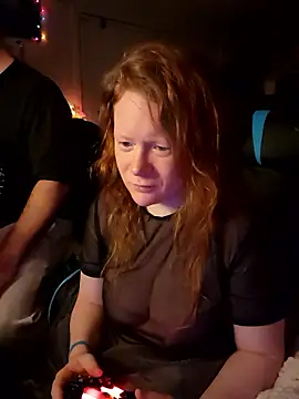 Snapshot of LilTokez chatting on January 11, 1:27 pm LilTokez online show from January 11, 1:27 pm