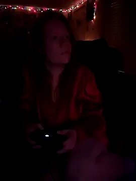 Snapshot of LilTokez chatting on February 1, 10:14 am LilTokez online show from February 1, 10:14 am