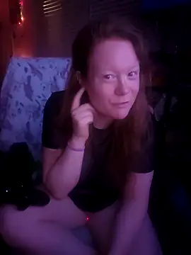 Snapshot of LilTokez chatting on February 9, 1:37 pm LilTokez online show from February 9, 1:37 pm