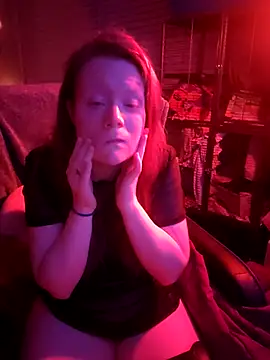 Snapshot of LilTokez chatting on February 14, 12:13 pm LilTokez online show from February 14, 12:13 pm