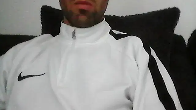 Snapshot of juju156111 chatting on September 10, 9:42 am juju156111 online show from September 10, 9:42 am