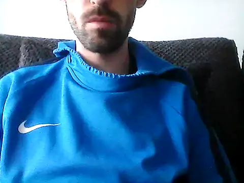 Snapshot of juju156111 chatting on February 19, 1:29 pm juju156111 online show from February 19, 1:29 pm