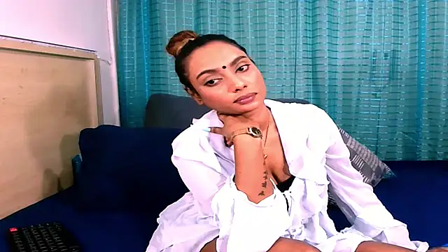 Snapshot of sexyindianchic chatting on June 1, 6:09 pm sexyindianchic online show from June 1, 6:09 pm
