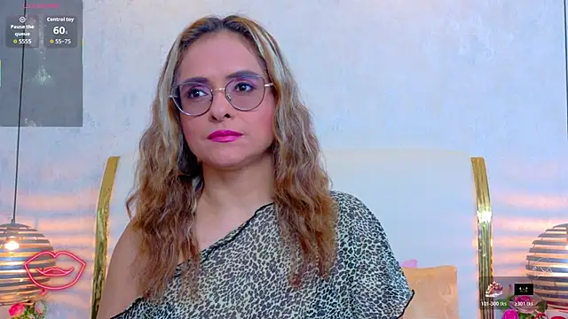 MarilynVega1 online show from July 6, 8:44 pm