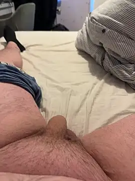 adam123456654321 online show from May 26, 3:19 pm