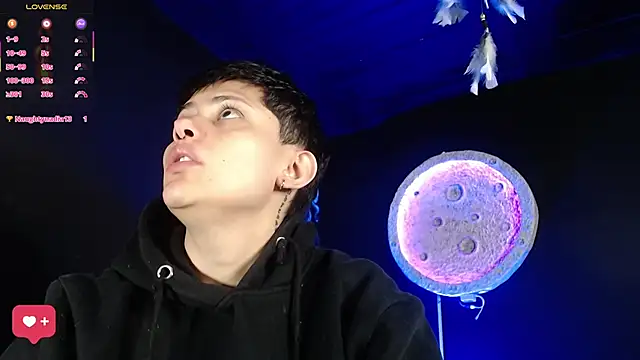 girl intense444 online show from March 9, 12:42 pm