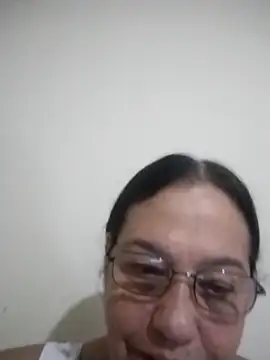 Snapshot of catdool chatting on June 8, 1:39 am catdool online show from June 8, 1:39 am