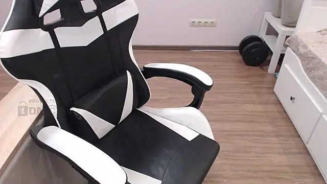 Mandarin4ks online show from March 17, 12:35 pm