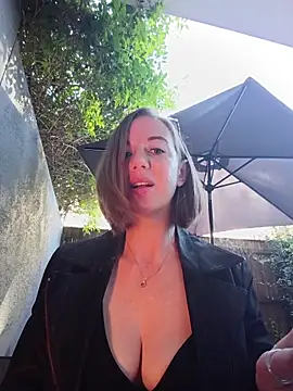 TopsyWilde online show from July 21, 8:05 am