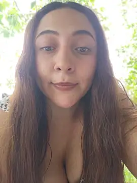 VickyHoult online show from March 12, 7:20 pm