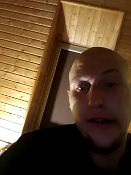 Snapshot of Untrhund23 chatting on November 29, 10:02 pm Untrhund23 online show from November 29, 10:02 pm