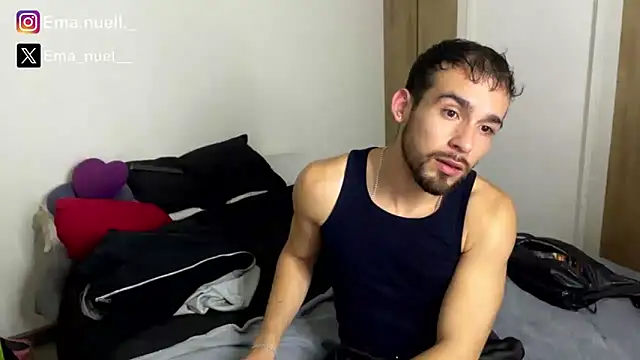 Snapshot of Emanuell__ chatting on April 24, 1:41 am Emanuell online show from April 24, 1:41 am